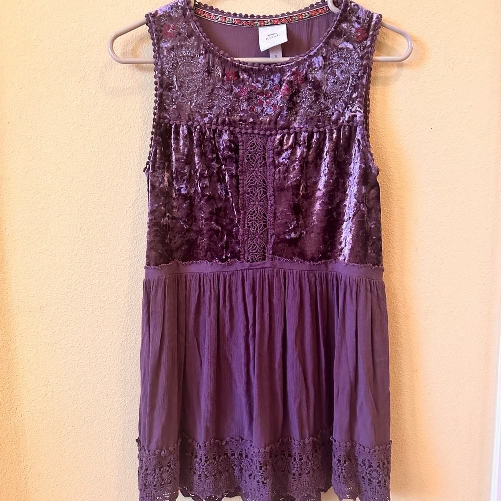 Knox Rose Plum Velvet Top with Floral Accents